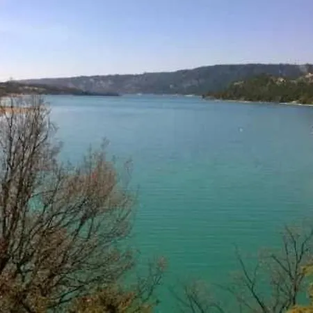 3 Etoiles - Piscine - Eeebca